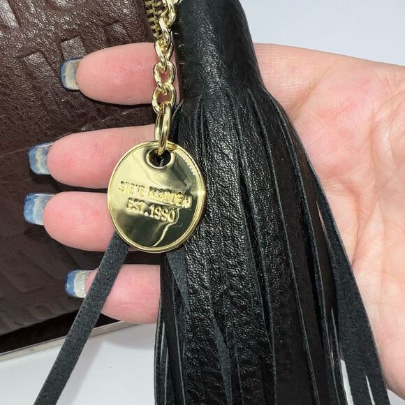 Steve Madden Faux Leather Crossbody Signature Bag with Guitar Strap - Picture 3 of 12